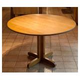 Round Blonde Wood Dining Table Round Blonde Wood Dining Table