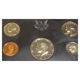 1971 Proof Set, San Francisco Mint (S), includes nice silver coins. 1971 Proof Set, San Francisco Mint (S), includes nice silver coins.
