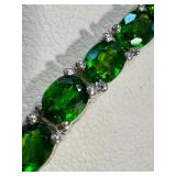18" Sterling Silver Necklace with Vibrant Green Stones 18" Sterling Silver Necklace with Vibrant Green Stones