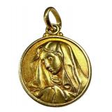 Vintage 18K Gold Madonna Pendant Vintage 18K Gold Madonna Pendant