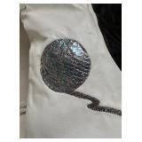 Adorable Jonathan Lee Signed White Leather Shoulder Bag with Black Cat and Yarn Applique Adorable Jonathan Lee Signed White Leather Shoulder Bag with Black Cat and Yarn Applique