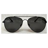 Privé Revaux Limited Edition The Showstopper Polarized Aviator Sunglasses with Case and Accessories Privé Revaux Limited Edition The Showstopper Polarized Aviator Sunglasses with Case and Accessories