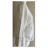Endless Rose White Embroidered Cotton Lace Blouse, Size M Endless Rose White Embroidered Cotton Lace Blouse, Size M