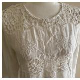 Endless Rose White Embroidered Cotton Lace Blouse, Size M Endless Rose White Embroidered Cotton Lace Blouse, Size M
