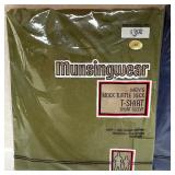 Set of 2 Vintage Munsingwear Men Set of 2 Vintage Munsingwear Men