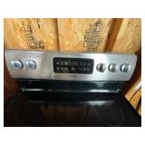 Bosh 30" Stainless Electric Range Bosh 30" Stainless Electric Range