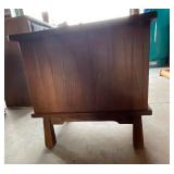 Wooden End table / Magazine rack Wooden End table / Magazine rack