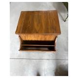 Wooden End table / Magazine rack Wooden End table / Magazine rack