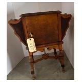 Wooden End Table / Magazine rack Wooden End Table / Magazine rack