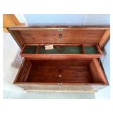 Vintage Cedar Chest  (Hane) Vintage Cedar Chest  (Hane)