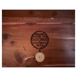 Vintage Cedar Chest  (Hane) Vintage Cedar Chest  (Hane)