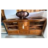 Wooden Dresser with 2 sinks Wooden Dresser with 2 sinks