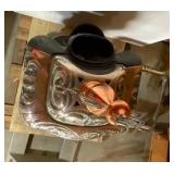 Antique Parlor Stove with Base. Brand: Favorite No 251 Antique Parlor Stove with Base. Brand: Favorite No 251