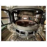 Antique Parlor Stove with Base. Brand: Favorite No 251 Antique Parlor Stove with Base. Brand: Favorite No 251