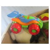 (EW3) Big Box Full of Toys and Plus... (EW3) Big Box Full of Toys and Plus...