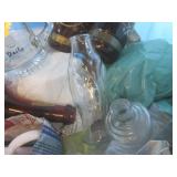 (F-2) Tote of Assorted Glass Decor/... (F-2) Tote of Assorted Glass Decor/...