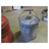 (EW4) 4 Vintage Gas/Oil Cans ... (EW4) 4 Vintage Gas/Oil Cans ...