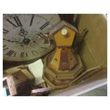 (EW5) Assorted Figures, Clock, 2 Wo... (EW5) Assorted Figures, Clock, 2 Wo...