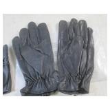 (EC1) New Pair of Leather Gloves an... (EC1) New Pair of Leather Gloves an...