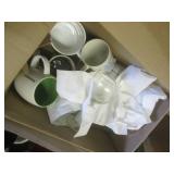 (RM4) Assorted Kitchen Items... (RM4) Assorted Kitchen Items...