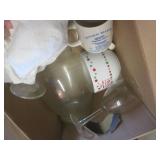 (RM4) Assorted Kitchen Items... (RM4) Assorted Kitchen Items...