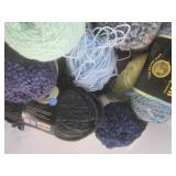 (EW6) Tote Full of Yarn and Accesso... (EW6) Tote Full of Yarn and Accesso...