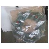 (C-2) New 32" Christmas Wreath... (C-2) New 32" Christmas Wreath...