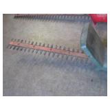 (EW5) 2 Electric Trimmers... (EW5) 2 Electric Trimmers...
