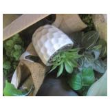 (G-1) Unsorted Box of Misc Decor ... (G-1) Unsorted Box of Misc Decor ...