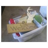 (G-1) Tote Full of Misc Decor... (G-1) Tote Full of Misc Decor...