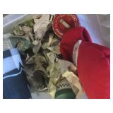 (G-1) Tote Full of Misc Decor... (G-1) Tote Full of Misc Decor...