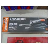 New Workin grease gun & winch acc kit. As shown.