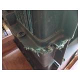 Plastic Pet Kennel Carrier with Wooden Dog Bed