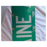 Maine Avenue Street Signs