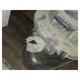 10 Gallon Contractor Shop Vac Model 610 - Untested