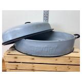 Large 17-Inch Mid-Cent Blue Speckled Farmhouse Enamelware Savory Roasting Pan Large 17-Inch Mid-Cent Blue Speckled Farmhouse Enamelware Savory Roasting Pan