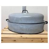 Large 17-Inch Mid-Cent Blue Speckled Farmhouse Enamelware Savory Roasting Pan Large 17-Inch Mid-Cent Blue Speckled Farmhouse Enamelware Savory Roasting Pan