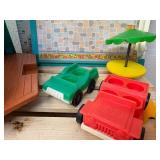 Vintage 1976 Fisher Price Little People Children’s Hospital – Working Elevator & Bell, With Lots of Accessories Vintage 1976 Fisher Price Little People Children’s Hospital – Working Elevator & Bell, With Lots of Accessories