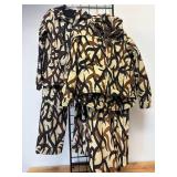 Used Men’s XL ASAT Camouflage 4-Piece Set – Fleece-Lined Pullover, Detachable Hood Jacket & Bibs with Suspenders - Good Condition Used Men’s XL ASAT Camouflage 4-Piece Set – Fleece-Lined Pullover, Detachable Hood Jacket & Bibs with Suspenders - Good Condition