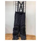 Used Men’s Large Skidoo RPM Snowmobile Bibs - Good Condition Used Men’s Large Skidoo RPM Snowmobile Bibs - Good Condition