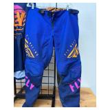 New W/O Tags Men’s Fly Racing Snowmobile Kinetic Gear Combo – Pants (Size 40) & Long Sleeve Jersey (Size 2XL) Snowmobile New W/O Tags Men’s Fly Racing Snowmobile Kinetic Gear Combo – Pants (Size 40) & Long Sleeve Jersey (Size 2XL) Snowmobile