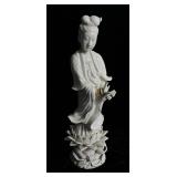 Pair of Porcelain Statues of Kwan Yin/Quan Yin from the 1940 Pair of Porcelain Statues of Kwan Yin/Quan Yin from the 1940