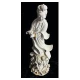 Pair of Porcelain Statues of Kwan Yin/Quan Yin from the 1940 Pair of Porcelain Statues of Kwan Yin/Quan Yin from the 1940