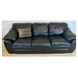 Shanelle Elegance Onyx Leather Sofa from Horizons by Palliser with Leather Care System Shanelle Elegance Onyx Leather Sofa from Horizons by Palliser with Leather Care System