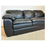 Shanelle Elegance Onyx Leather Sofa from Horizons by Palliser with Leather Care System Shanelle Elegance Onyx Leather Sofa from Horizons by Palliser with Leather Care System