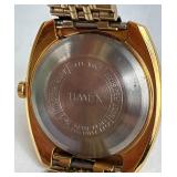 Vintage Timex Square Manual Wind Gold Tone Mens Watch Vintage Timex Square Manual Wind Gold Tone Mens Watch