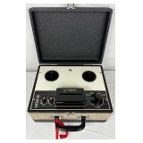 Vintage Claricon Monarch RT-200 Reel to Reel Portable Tape Recorder Made in Japan Vintage Claricon Monarch RT-200 Reel to Reel Portable Tape Recorder Made in Japan