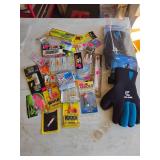 Kinco Ice Gloves & Pan Fish Lures/Tackle (UNUSED) Kinco Ice Gloves & Pan Fish Lures/Tackle (UNUSED)