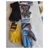 Ice Fishing Equipment (UNUSED) Ice Fishing Equipment (UNUSED)