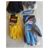 Ice Fishing Equipment (UNUSED) Ice Fishing Equipment (UNUSED)